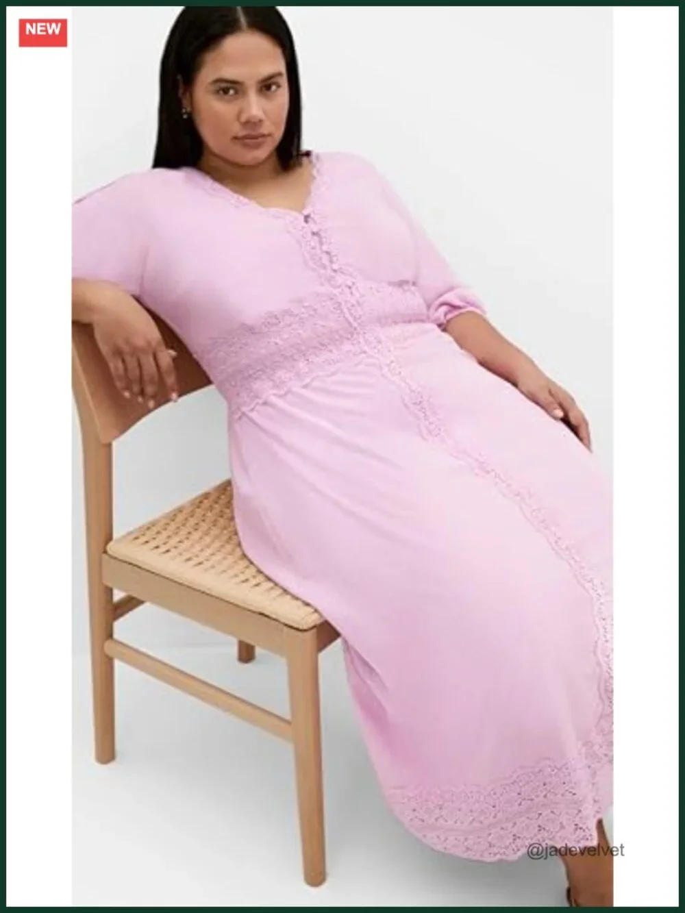 N/A flattering neckline